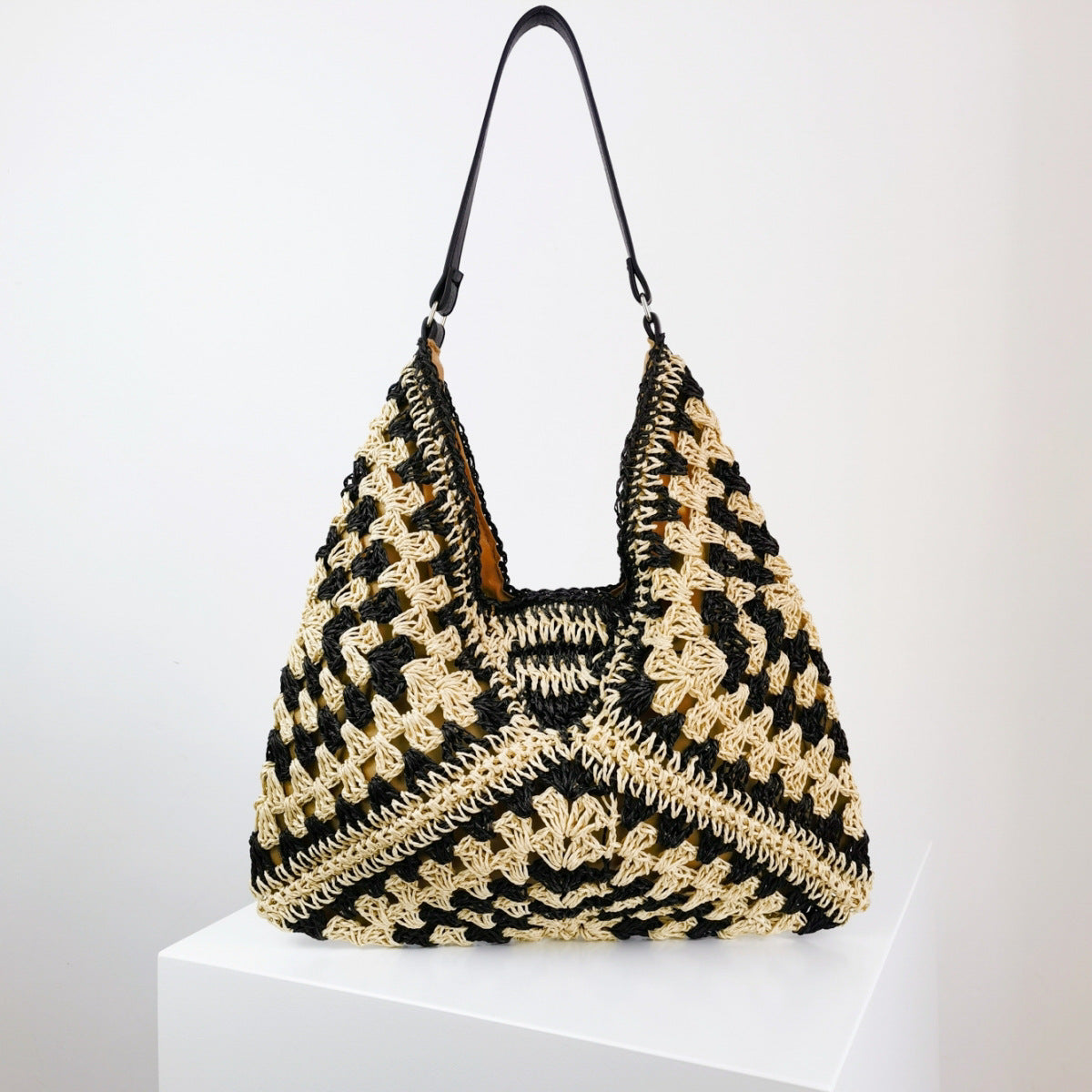 Women's Fashion Handmade Straw Woven Hollow Contrast Color Weave Shoulder Bag